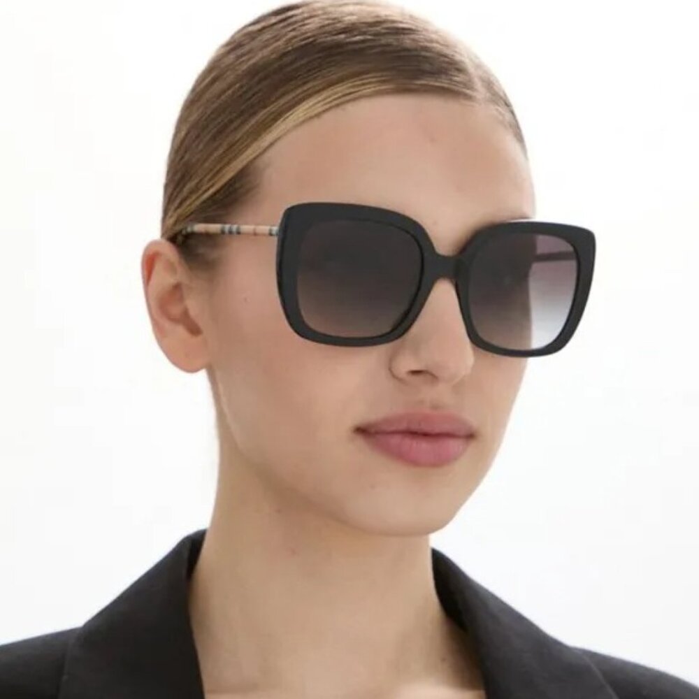 Burberry Women Sunglasses Black Grey Gradient Square BE4323F 38538G BRAND NEW - Picture 12 of 12